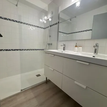 La Casa De Pedro Jacuzzi Casa de Férias Torreilles